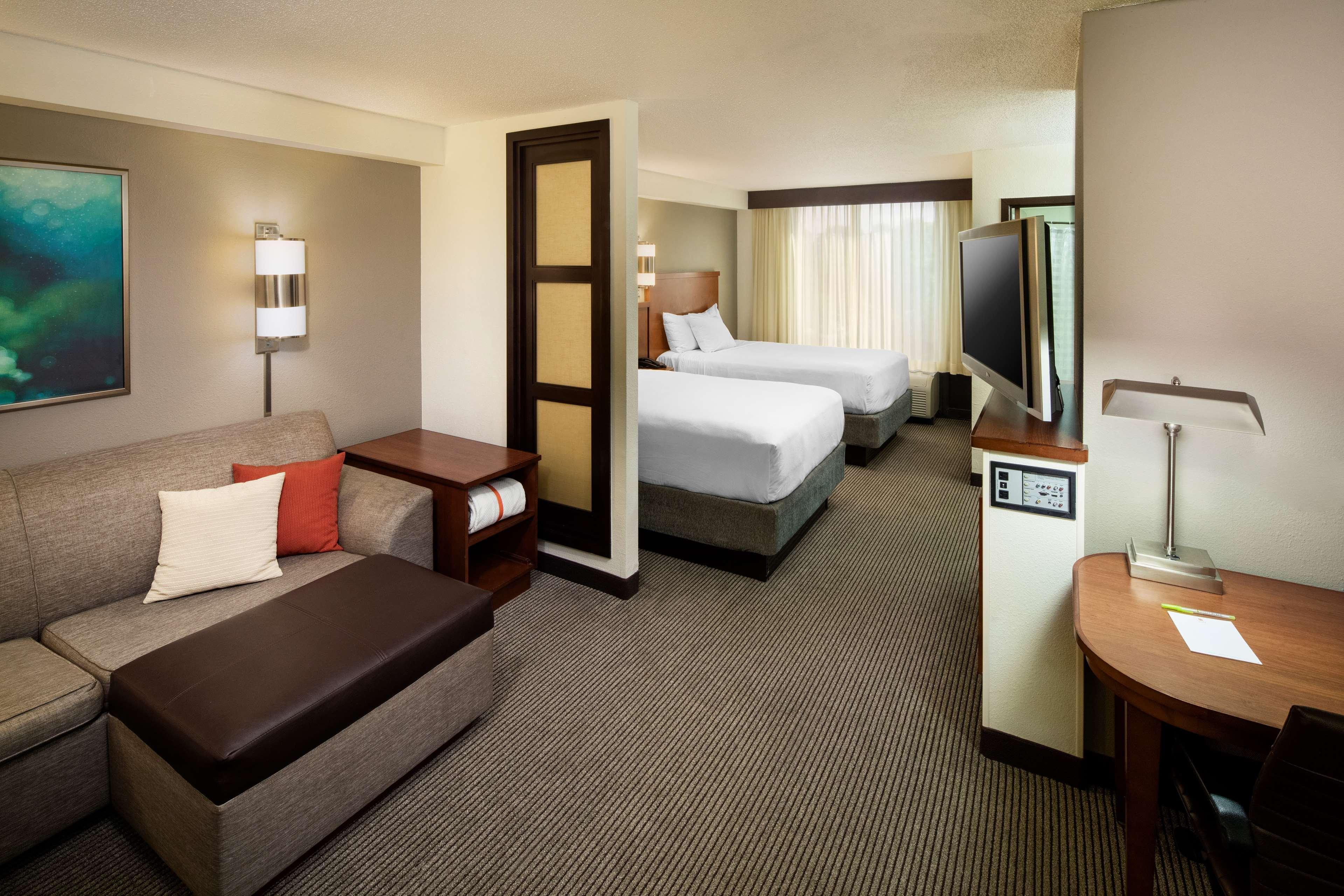 Hyatt Place Greenville/Haywood Kültér fotó